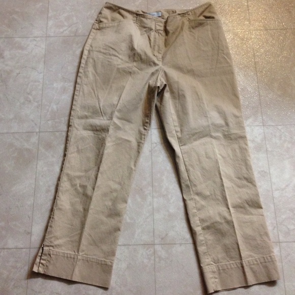 JH Collectibles Khaki Capris 10P - Picture 1 of 4